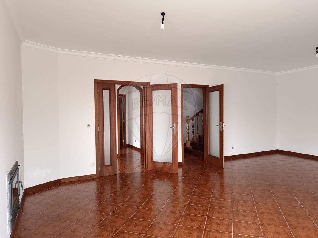 82cb5b3f-3c9e-464e-95f2-16b1a90d6079